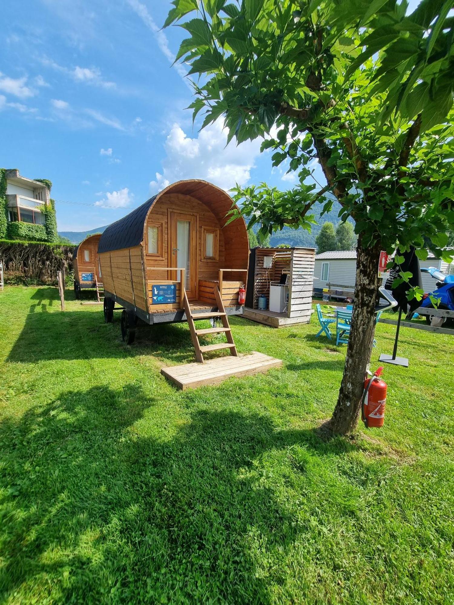 Camping Le Hameau Des Pecheurs Hotel Novalaise Bilik gambar